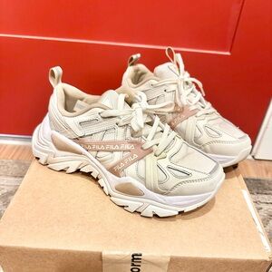 Preowned Fila Japan Exclusive Color Electrove 2 Women’s Chunky Sneakers Size 6